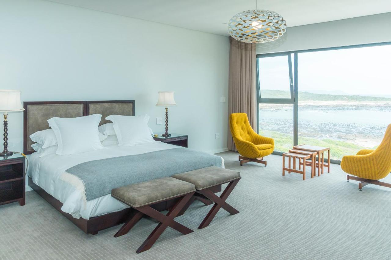 Schulphoek Seafront House Hermanus Eksteriør bilde A bedroom at the hotel